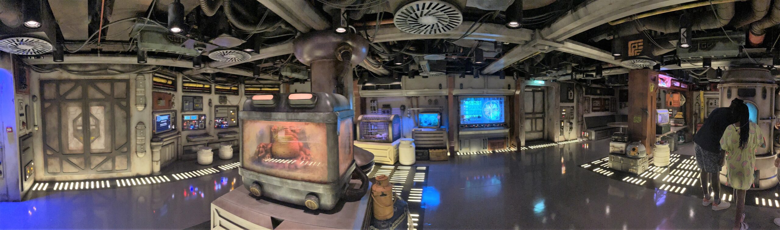 Disney Wish | Oceaneer Club | Star Wars Cargo Bay