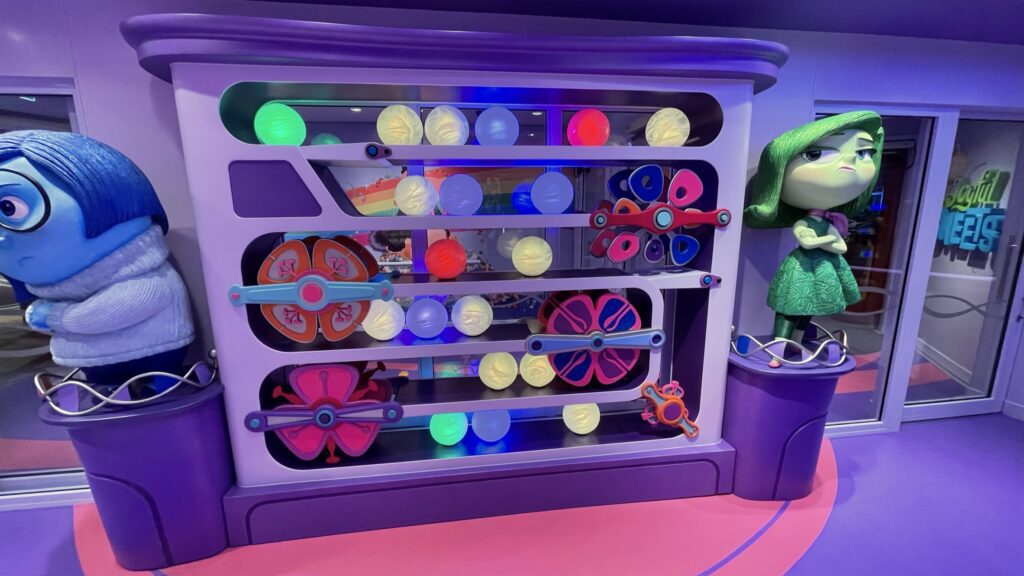 Inside Out Joyful Sweets | Disney Wish
