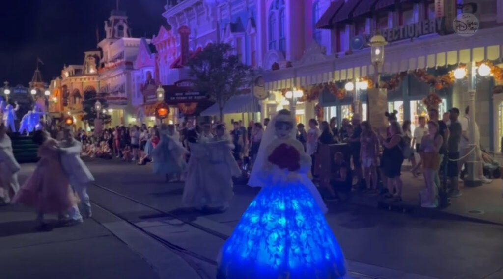 Mickey's Boo to You Halloween Parade 2022 | Mickey's Not So Scary | Walt Disney World Magic Kingdom