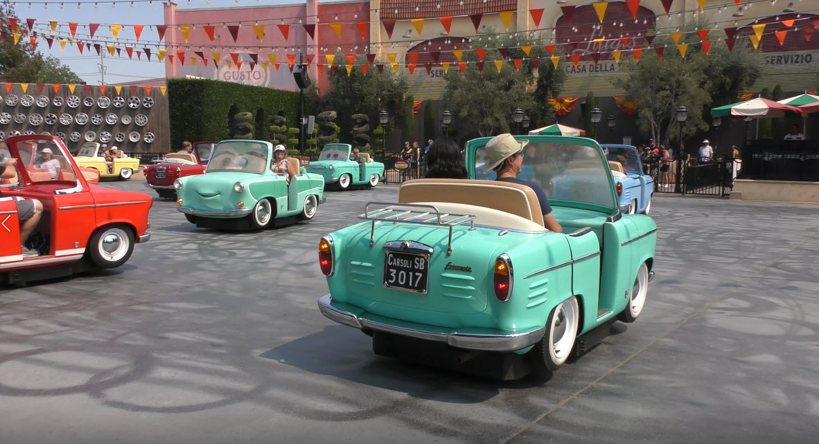 Disneyland Cars land Haul-o-ween Walk Through | Disneyland Halloween | Halloween 2022