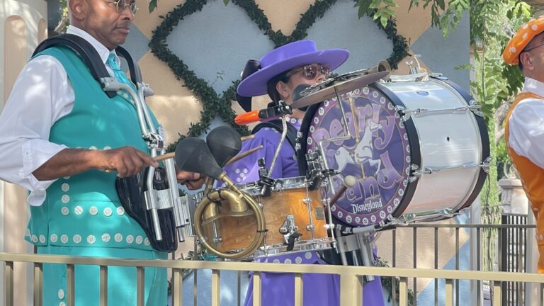 Pearly Band at It's a Small World | Disneyland | Live Entertainment | Marching Band | 2022