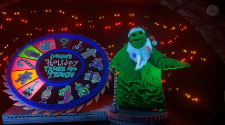 Disneyland Haunted Mansion Holiday 2022