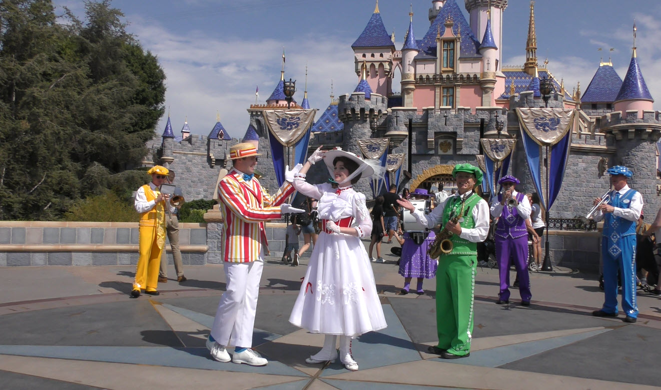 The Pearly Band with Mary Poppins in Front of Sleeping Beauty Castle | 2022 | Bonus Peter Pan