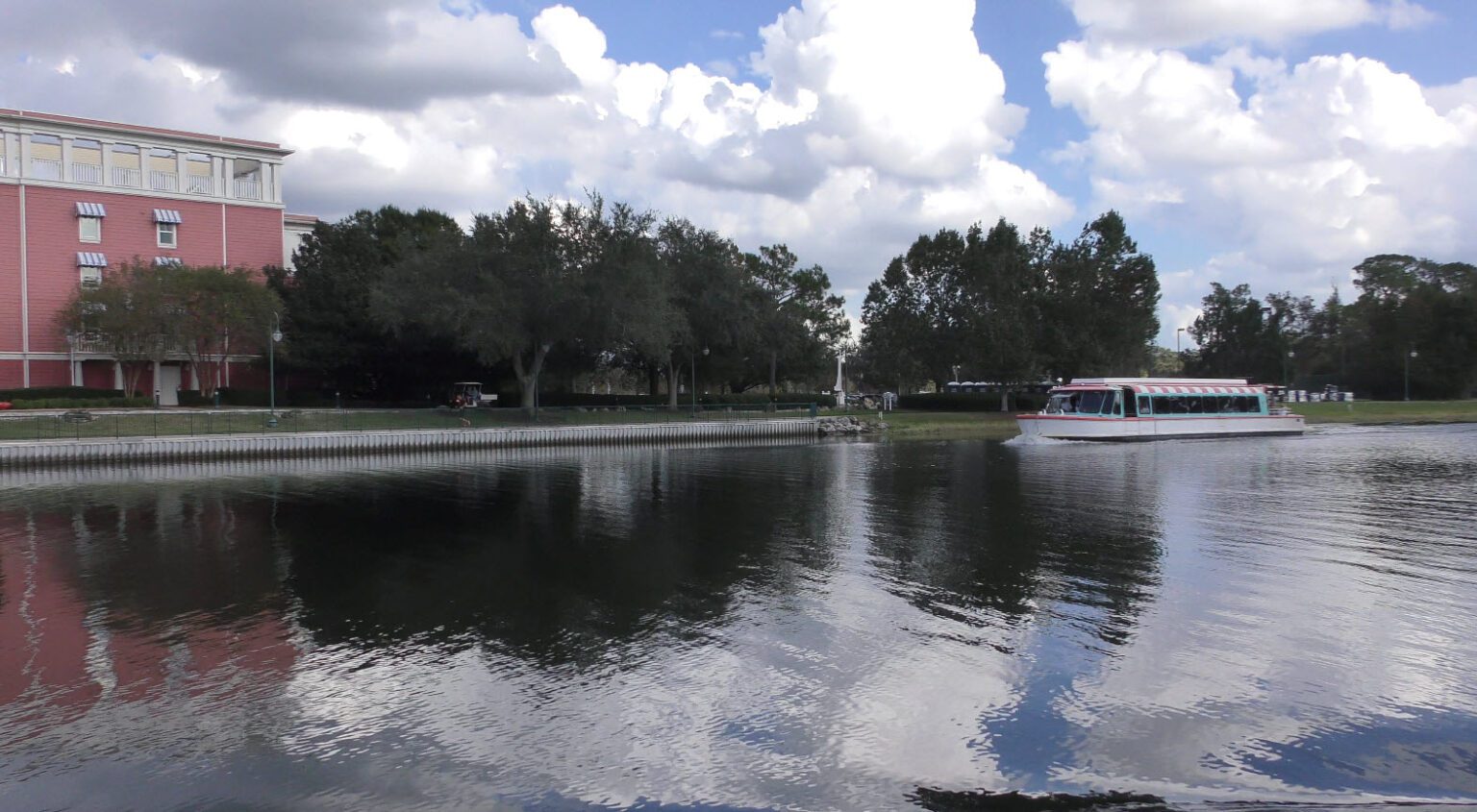 boat from yacht club to hollywood studios