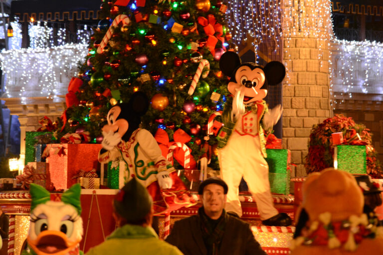 Once Upon a Christmastime Parade | Walt Disney World Christmas Parade | Mickey Christmas Parade
