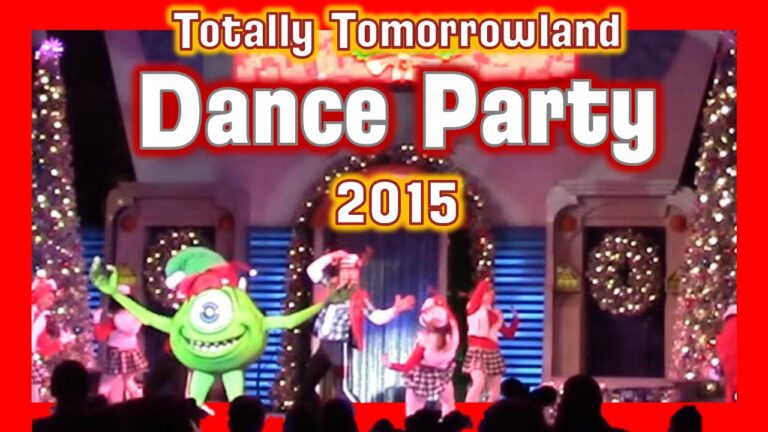 Totally Tomorrowland Christmas | Walt Disney World | Magic Kingdom | 2015