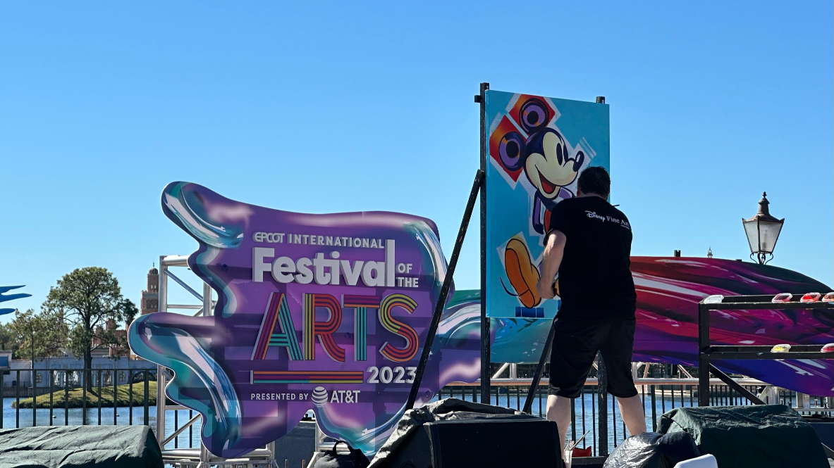 2023 Epcot Festival of Arts Trevor Carlton paints Mickey Mouse
