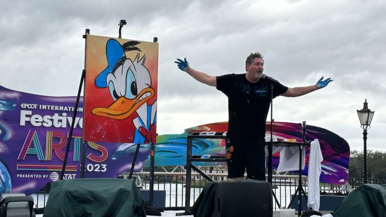 Trevor Carlton | Visual Art in Performance | Epcot Festival of the Arts 2023 | Donald Duck