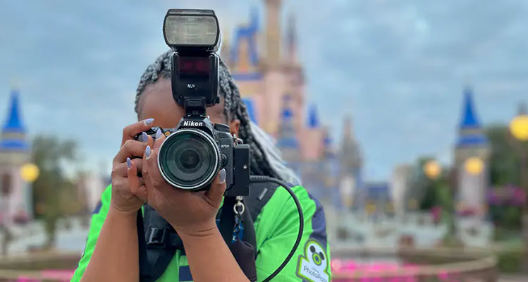 Disney Photo Pass Photographers go Green!