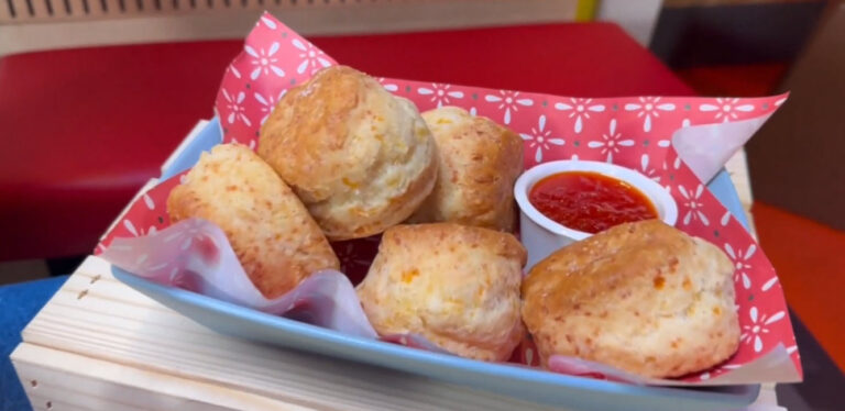 Toy Story Land Roundup Rodeo BBQ - The Prospector's Homemade Cheddar Biscuits with Sweet Petter Jelly