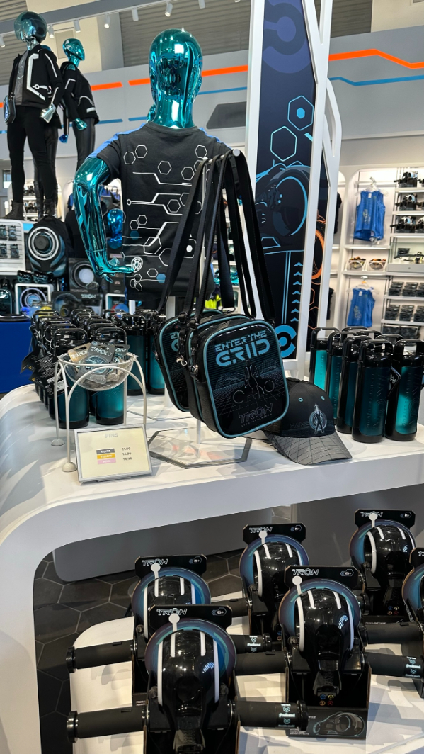 Tron Lightcycle / Run | Merchandise Preview | Walt Disney World | Tomorrowland 2023