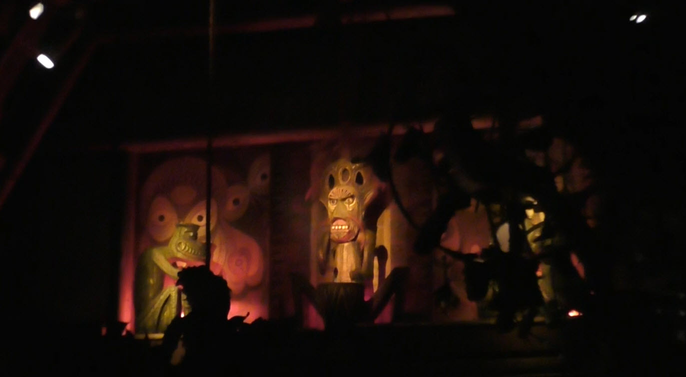 Walt Disney's Enchanted Tiki Room | Disneyland | Adventureland | Attraction POV