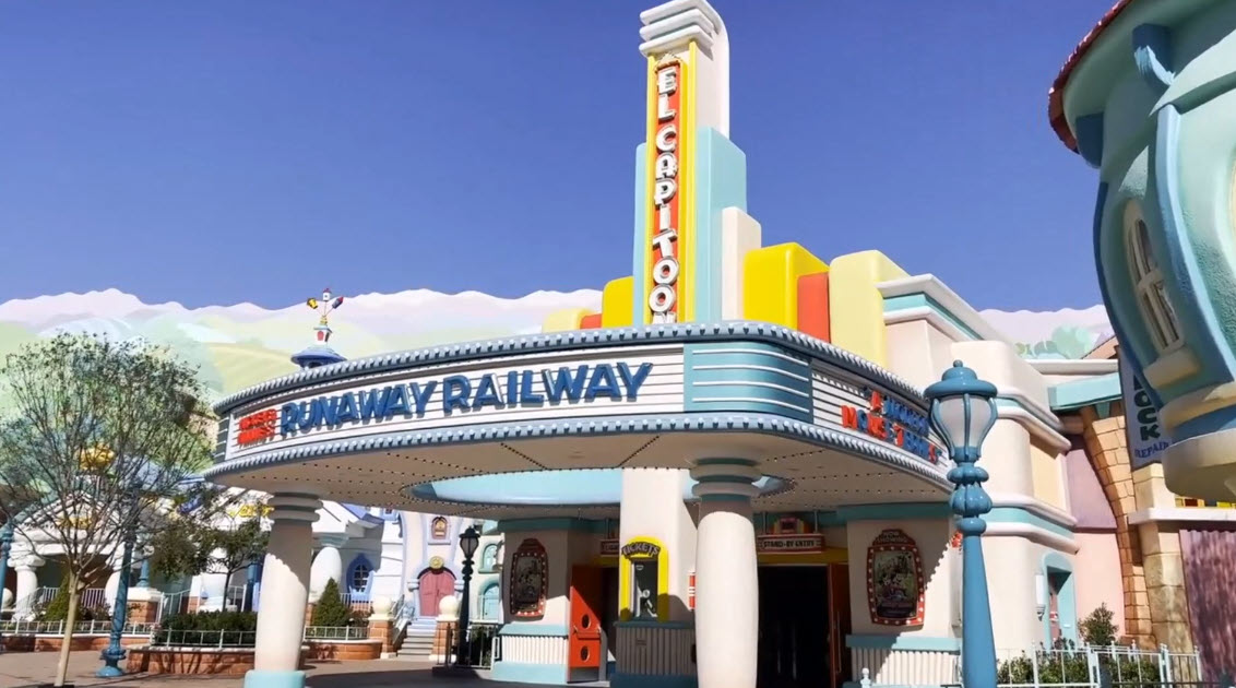 Experience the Magic: A Journey through Mickey and Minnies Runaway Railway at Disneyland El CapiTOON
