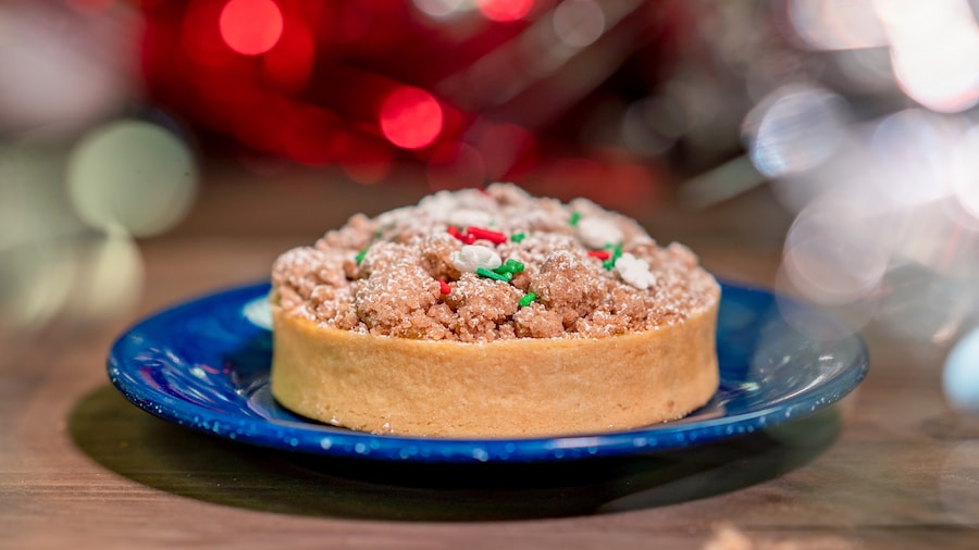 Holiday Apple Tart from Tomorrowland Skyline Terrace at Disneyland Park 