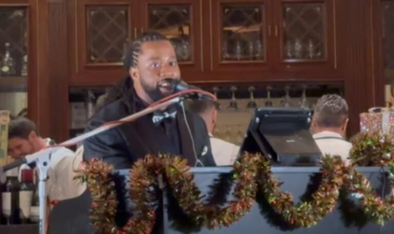 A Jazzy Holiday at the Brown Derby