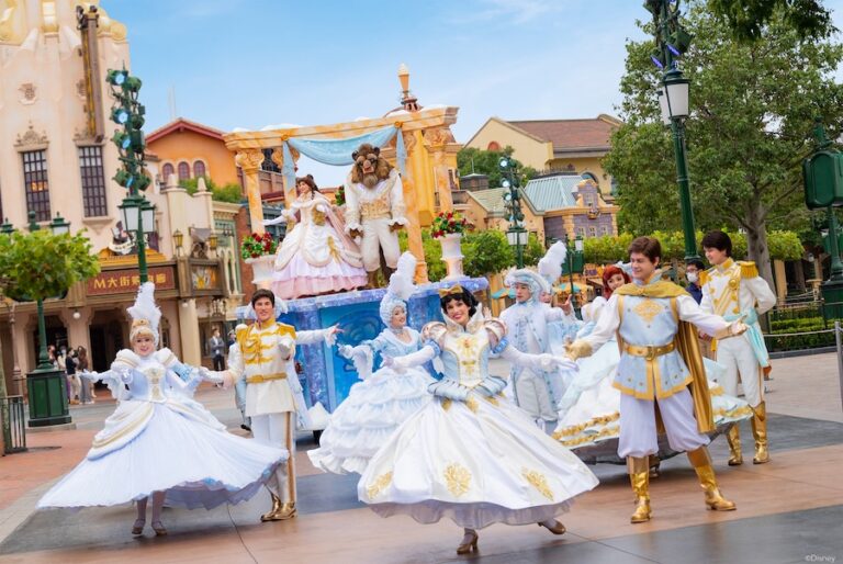 Step into Your Favorite Disney Princess Stories at Shanghai Disney Resort's Castle Encounters: A Magical Must-Do for All Ages!