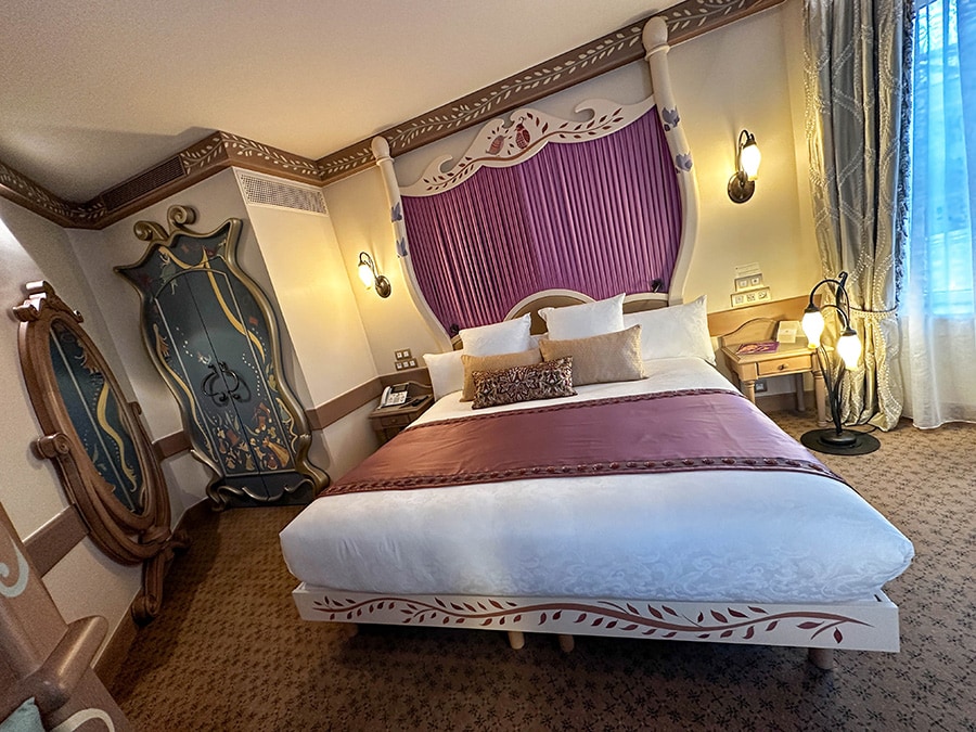 Signature Suites at Disneyland Hotel