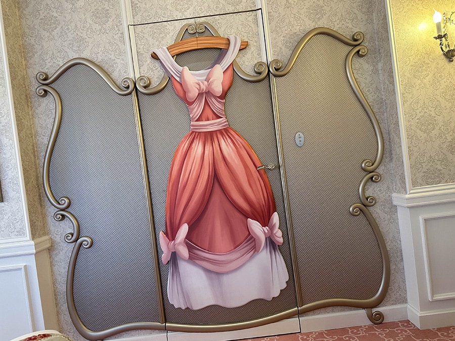 Cinderella Signature Suite at Disneyland Hotel