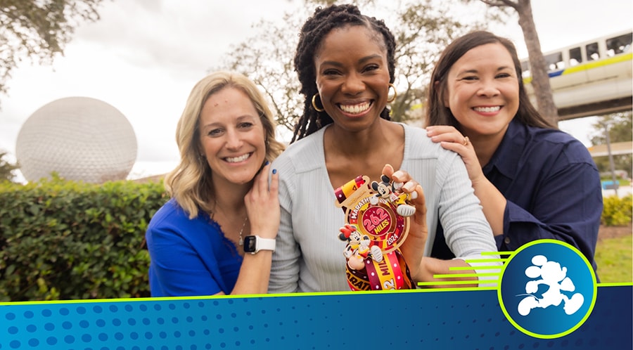 planDisney Panelists with runDisney Medal