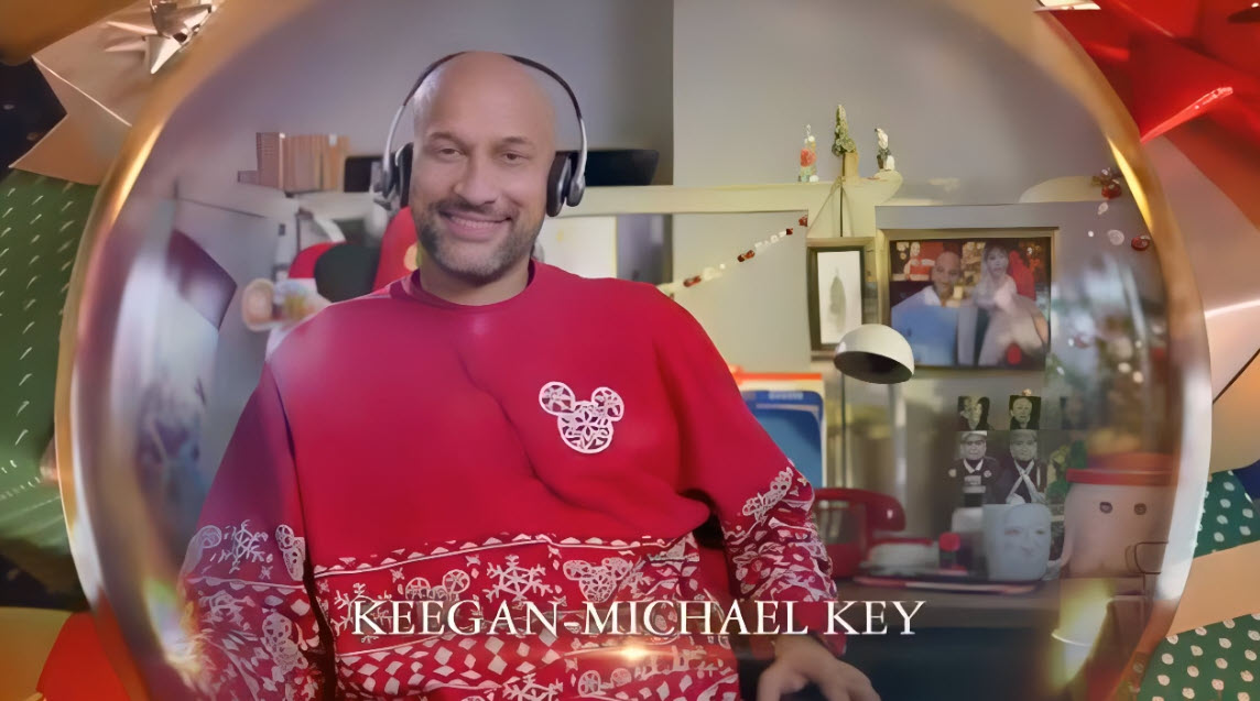 2020 Walt Disney World Christmas Day Parade aka Magical Christmas Celebration - Keegan-Michael Key is the Christmas Guy