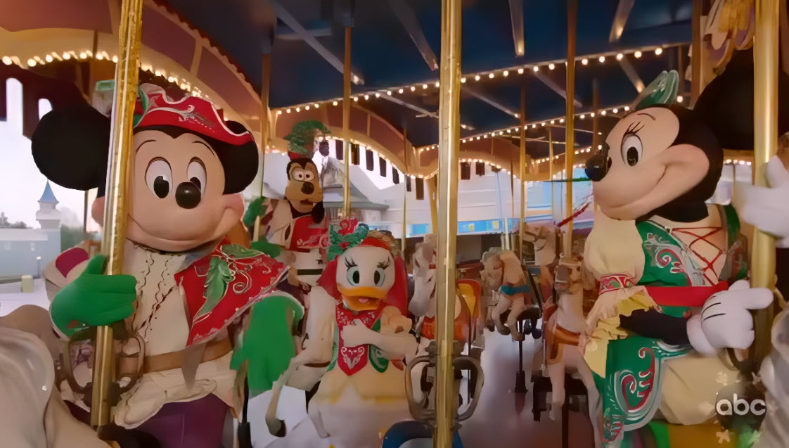 2020 Walt Disney World Christmas Day Parade aka Magical Christmas Celebration - Millie Mouse