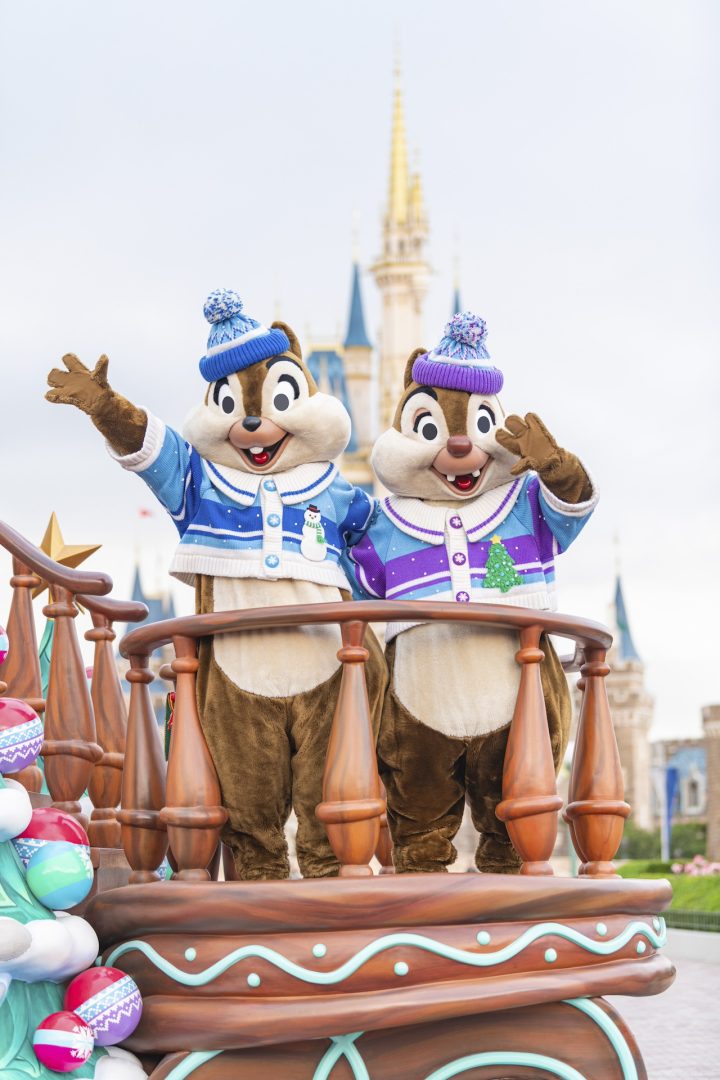 Characters at Tokyo Disneyland