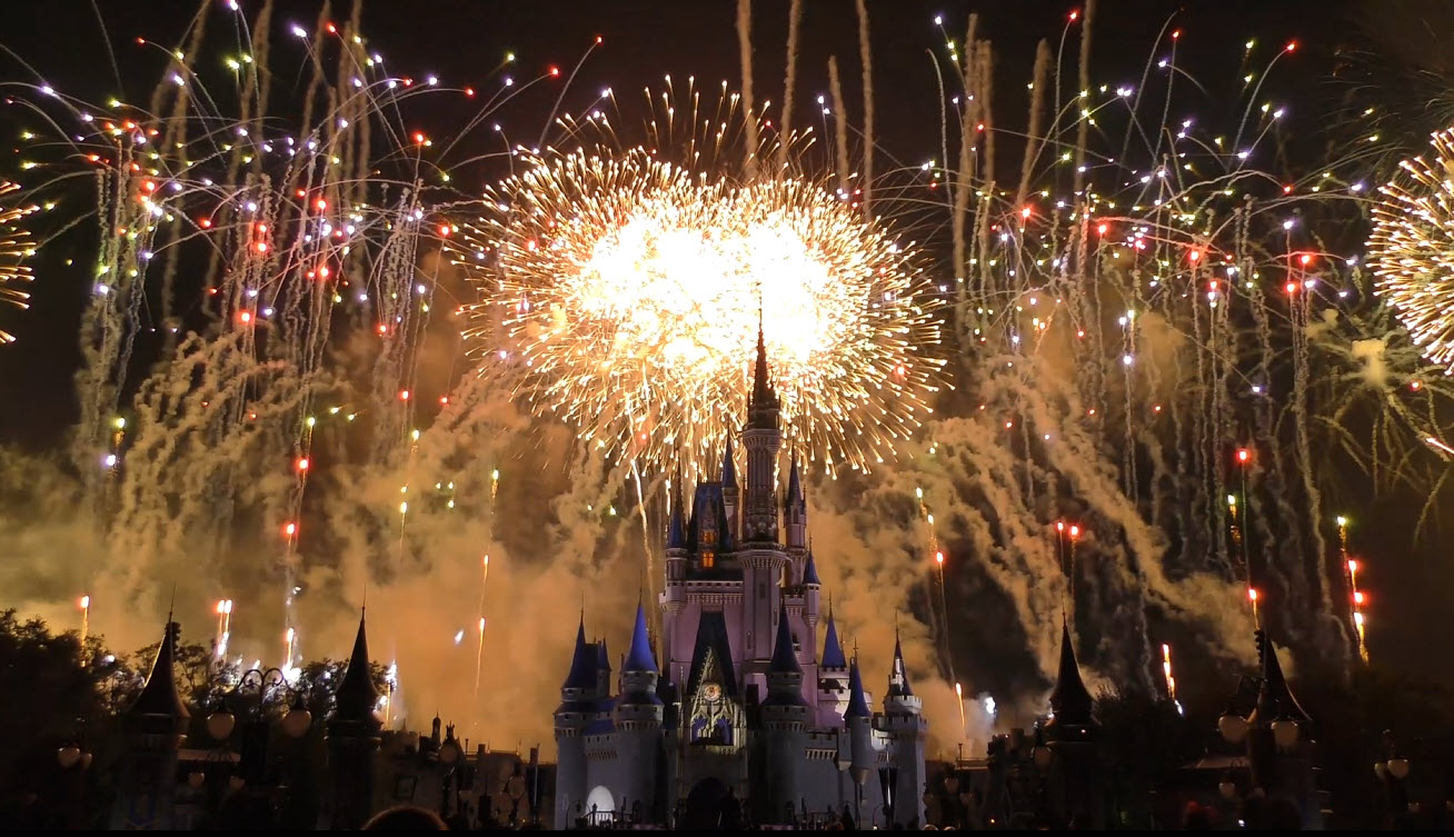 Magic Kingdom’s Fantasy in the Sky Fireworks Light Up New Year’s Eve 2025 – A Dazzling Disney Celebration!