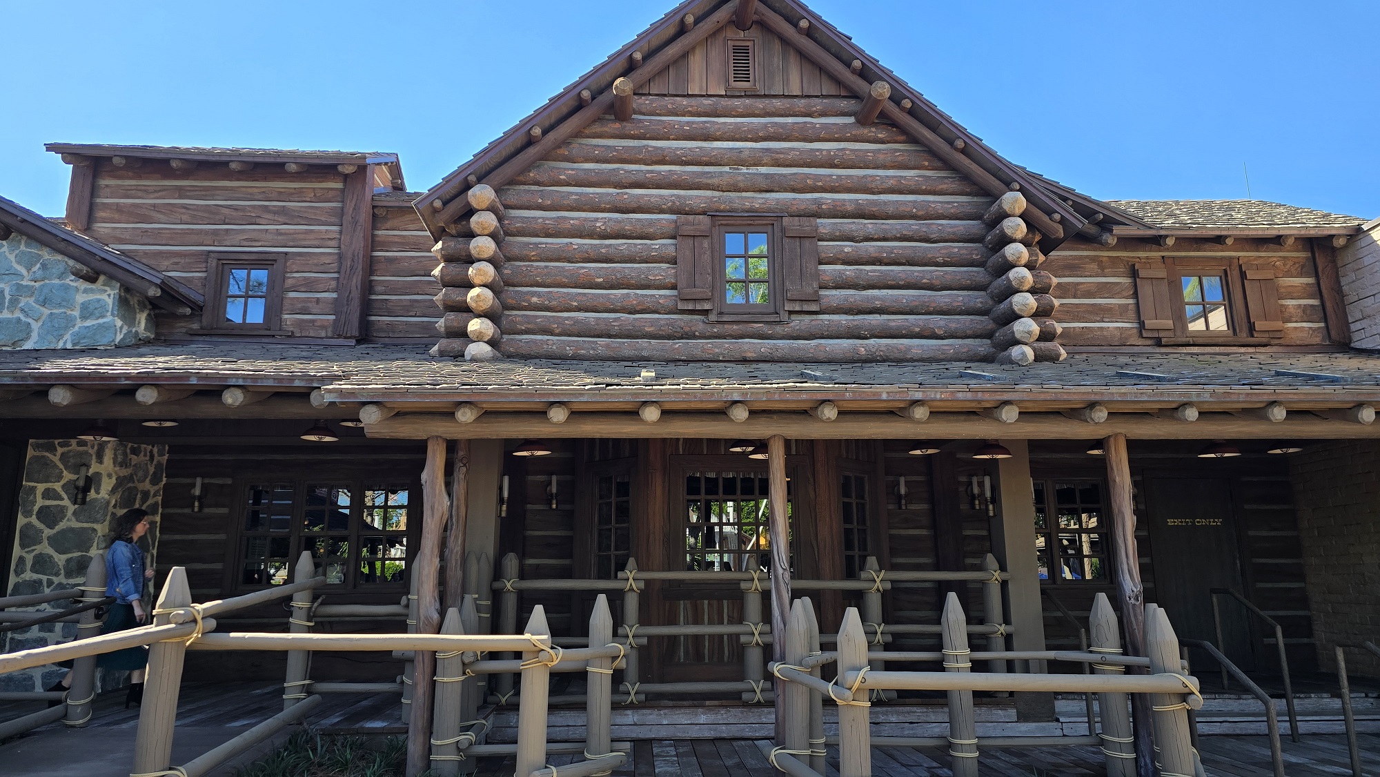 McKimโs Mile House Opens at Magic Kingdom
